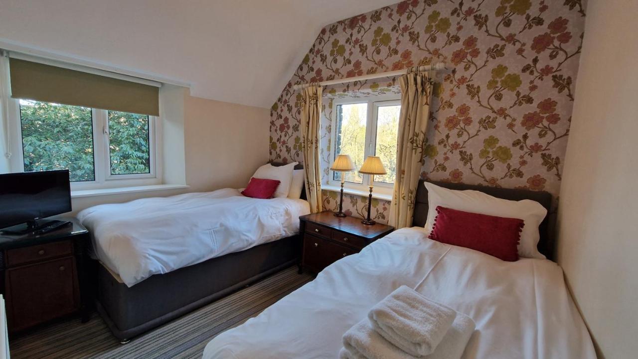 Ambleside Manor - Vegetarian B&B Exterior photo